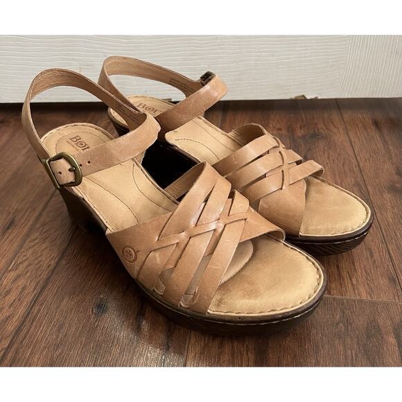 BORN Tan Neutral Leather Comfort Strappy Retro Platform Sandals Shoes Sz 10M - Picture 7 of 12